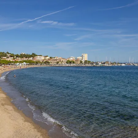 Сasa de vacaciones Les Maisons Du Golf-2 By Interhome