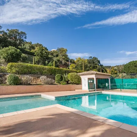 Les Maisons Du Golf-2 By Interhome Сasa de vacaciones Sainte-Maxime